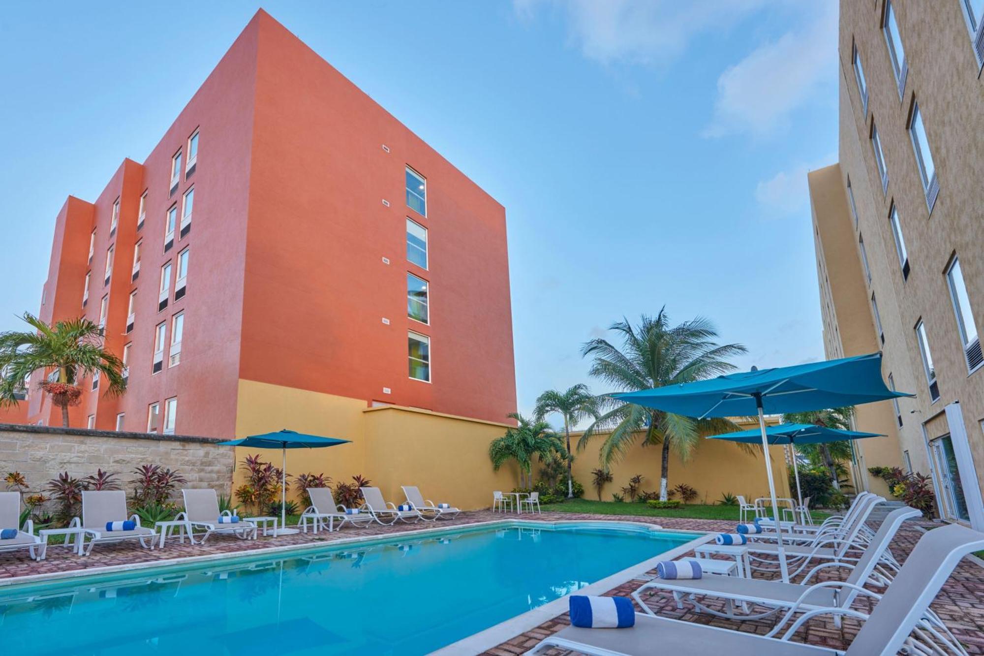 City Express Junior By Marriott Cancun Exterior photo