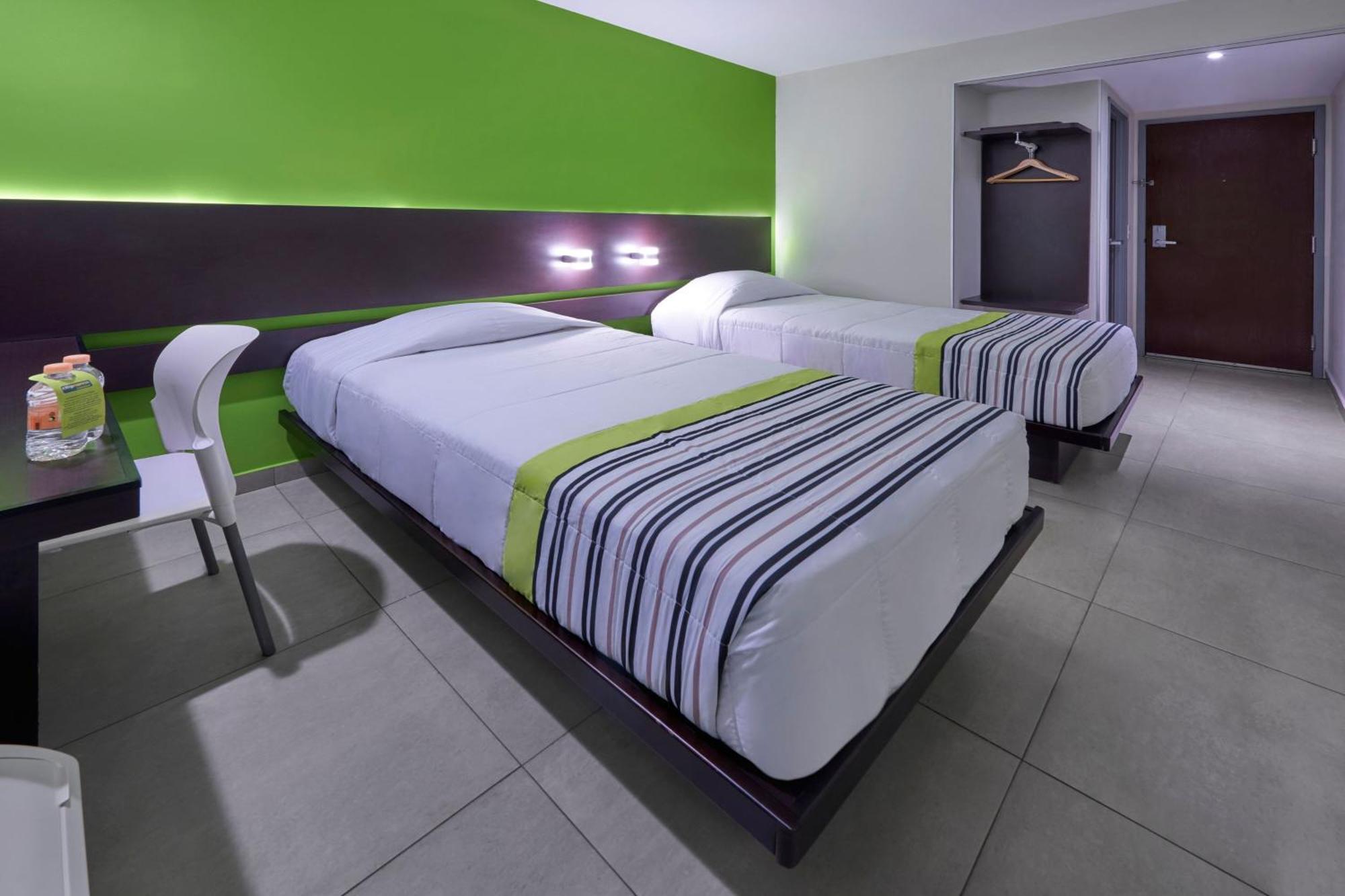 City Express Junior By Marriott Cancun Exterior photo