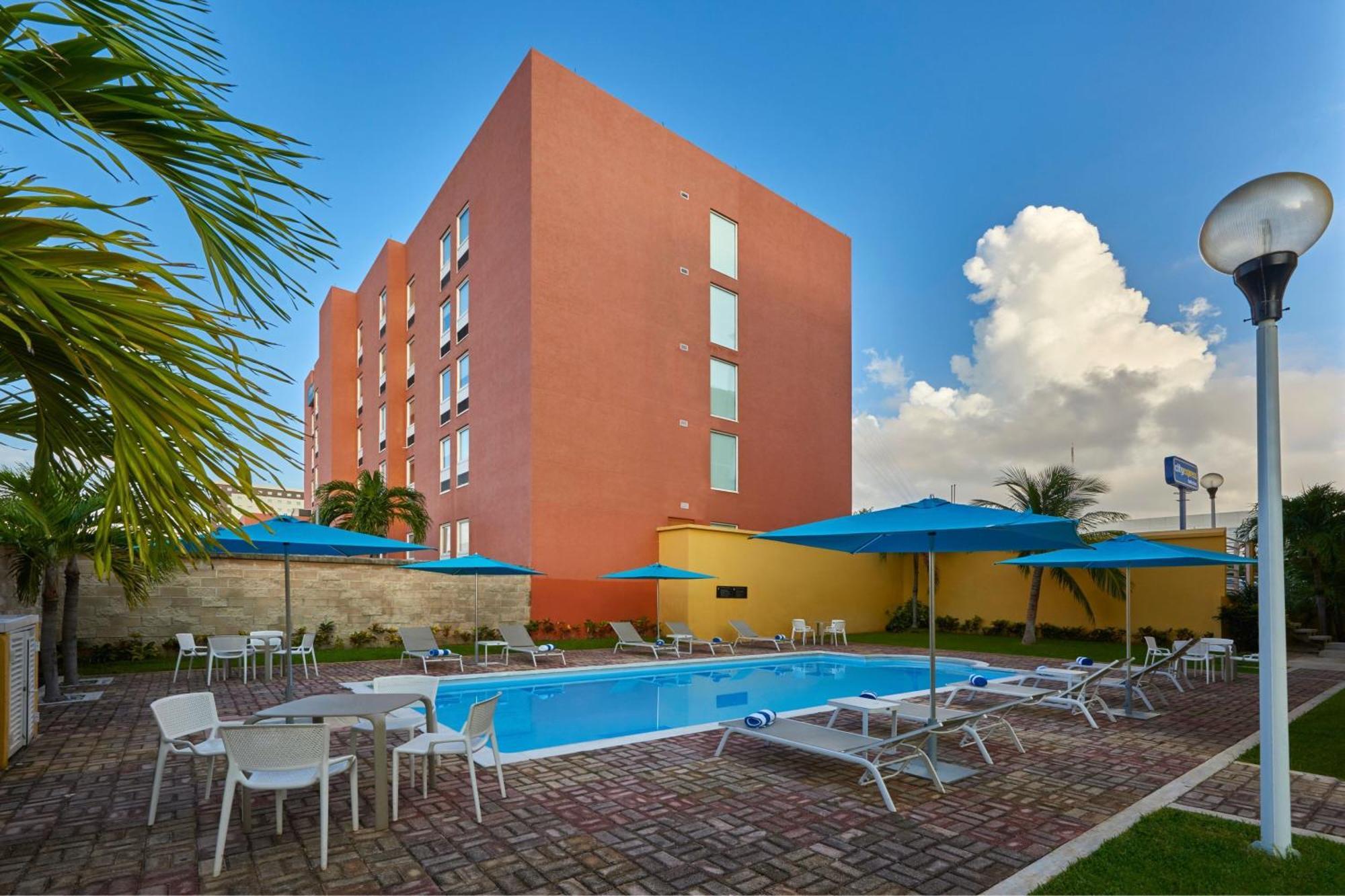 City Express Junior By Marriott Cancun Exterior photo